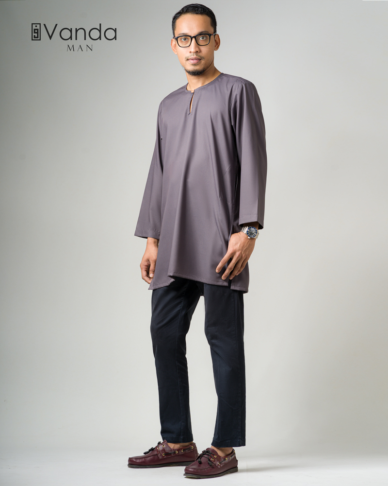 Hanafi-Adam-Grey0023-1000×800